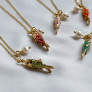 Goldplated ketting met gekleurd visje