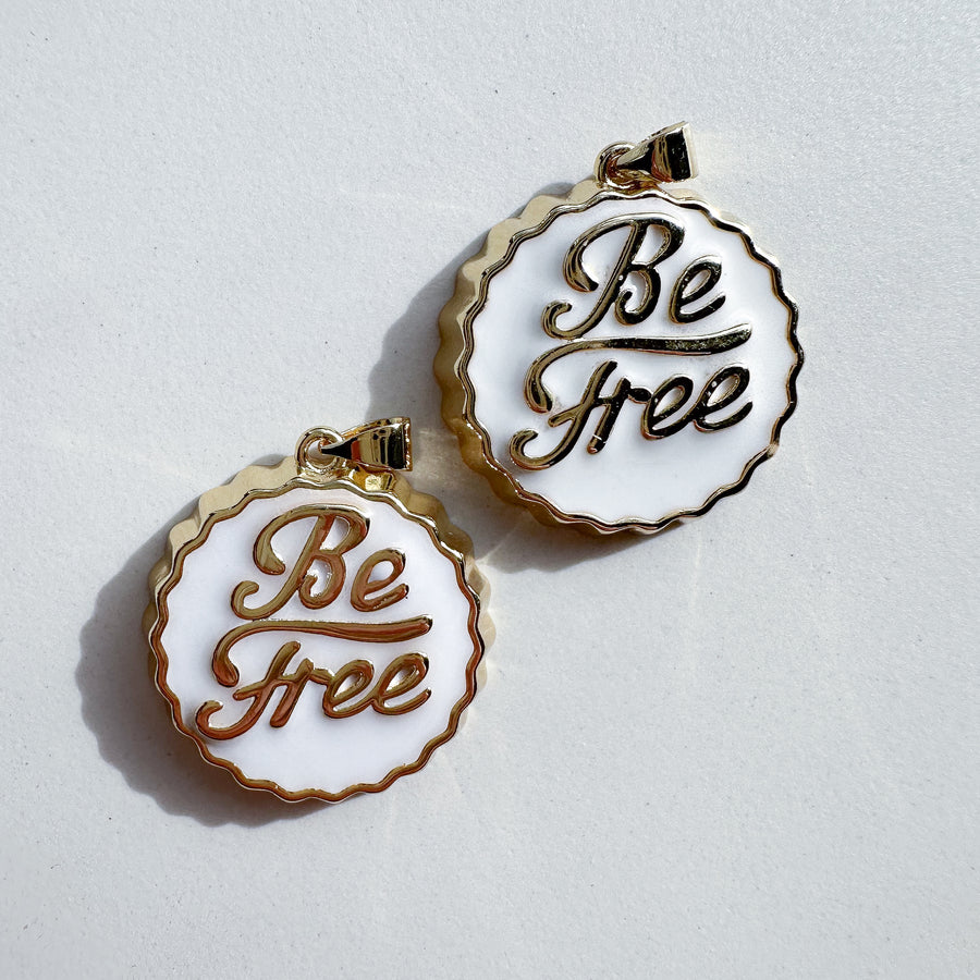 Charm Be Free cap - white