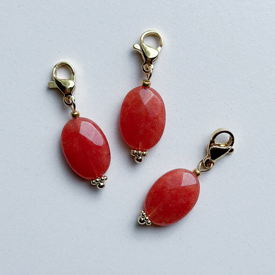 Charm Clip-on natural stone - red