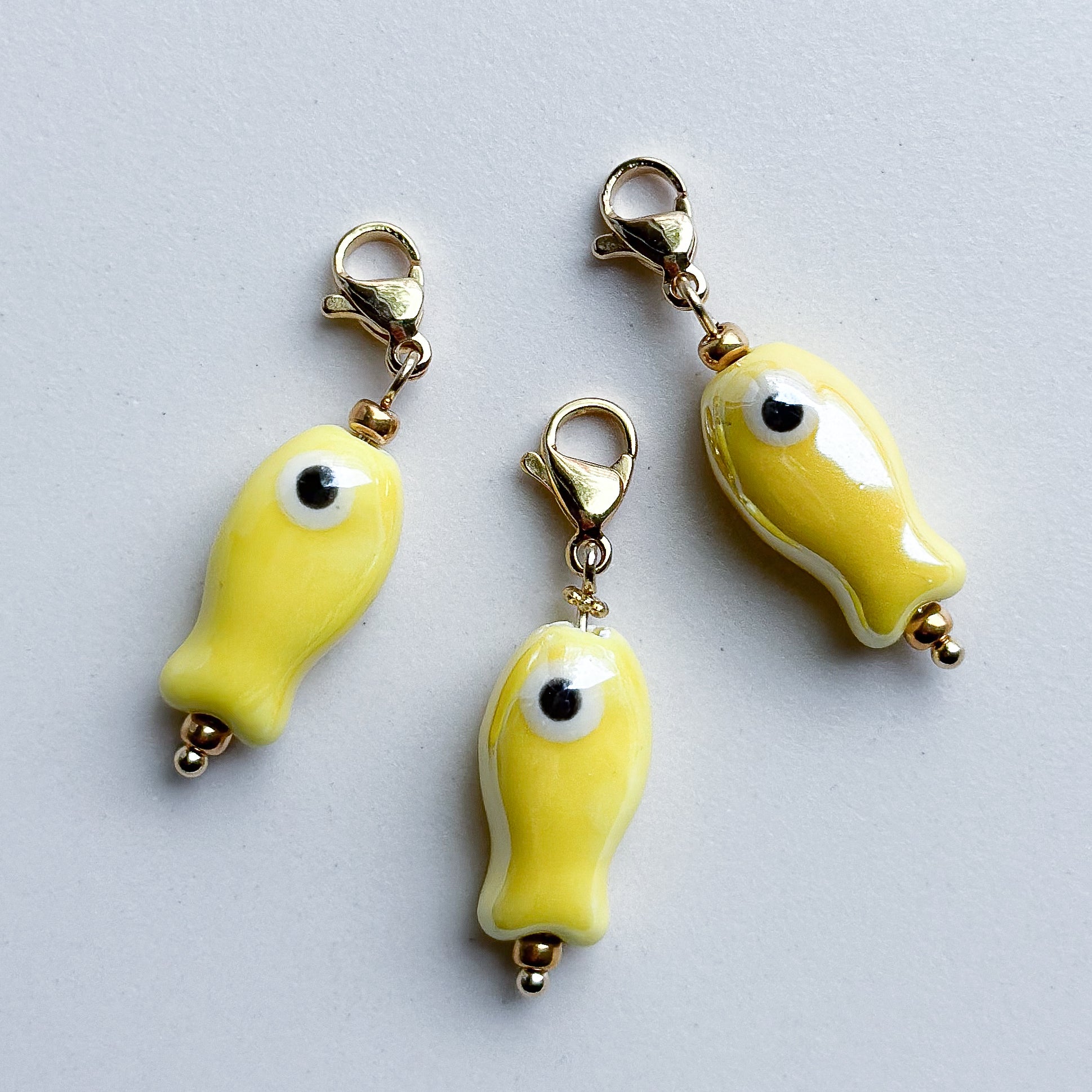 Charm Clip-on Fish - white