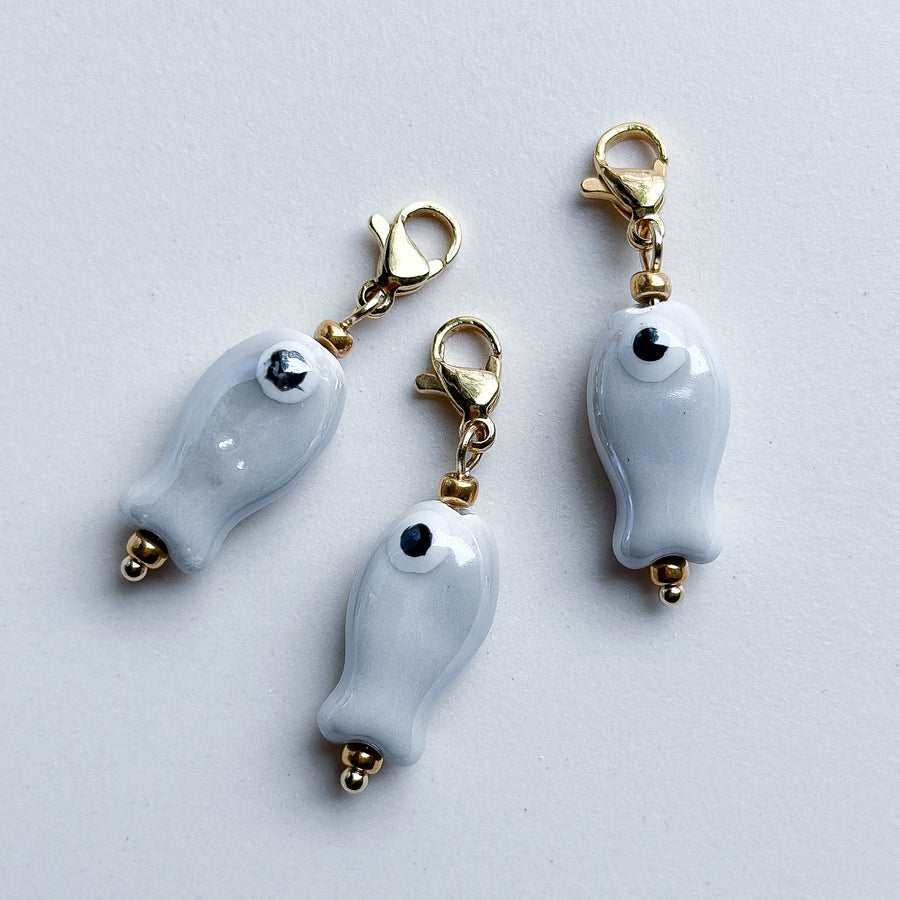 Charm Clip-on Fish - black