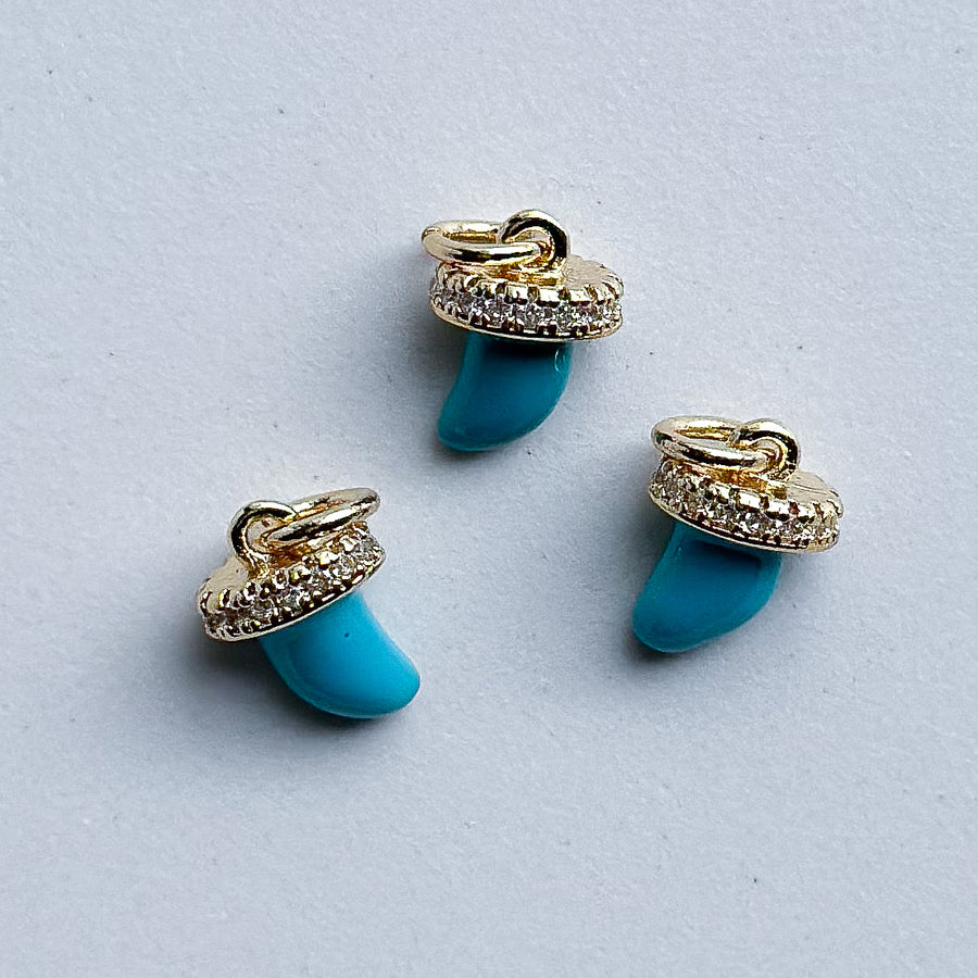 Shark Tooth Charm Zirconia - Turquoise