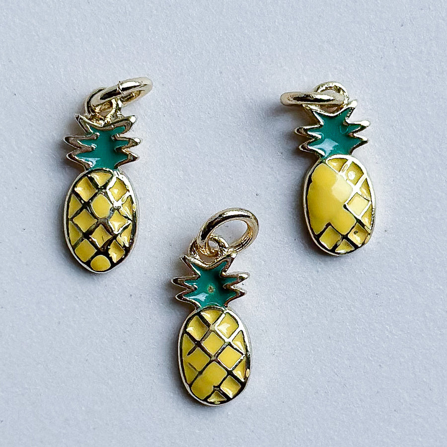 Charm pineapple mini