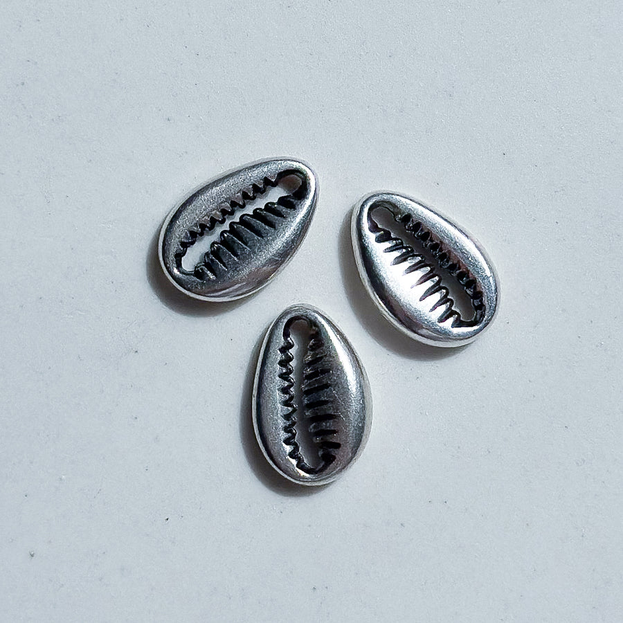 Charm Cowrie shell