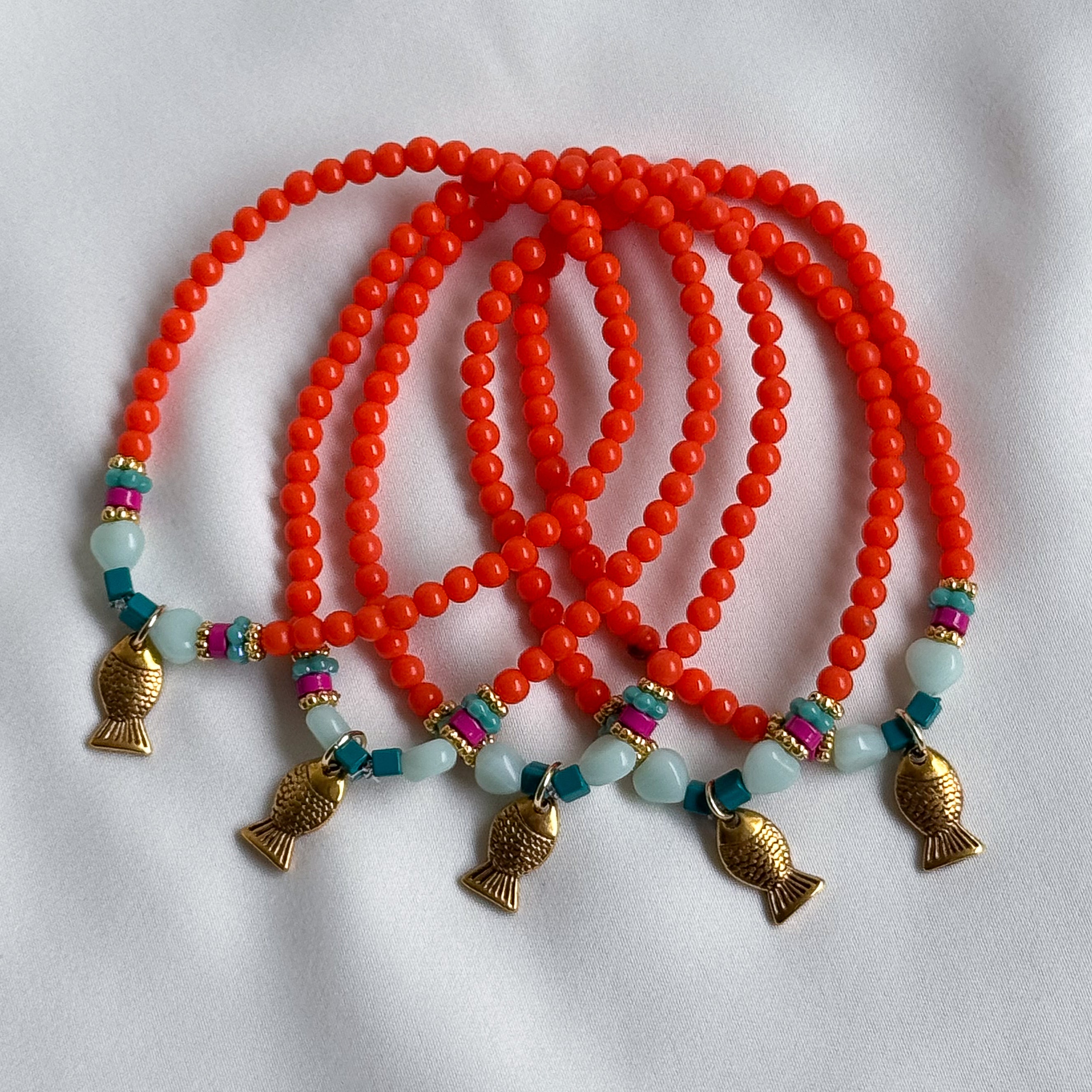 Armbandje elastiek - rood en visje