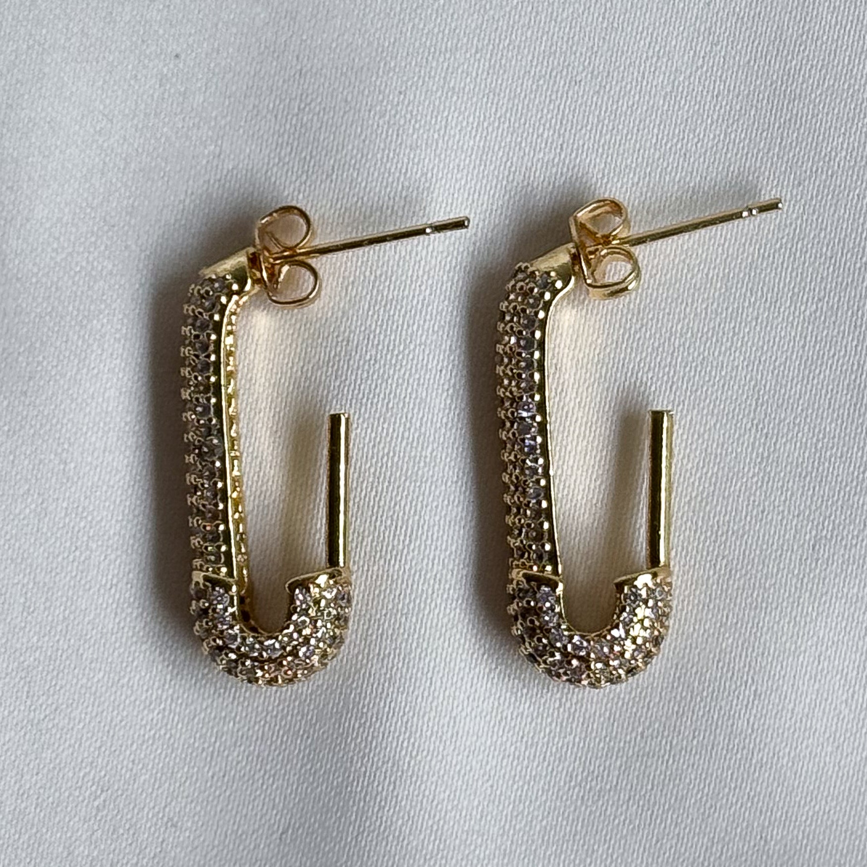 Oorbellen paperclip zirconia