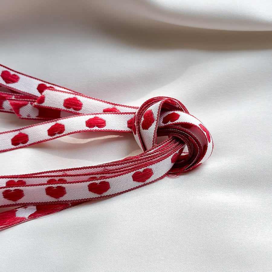 Ribbon Hearts - red / white