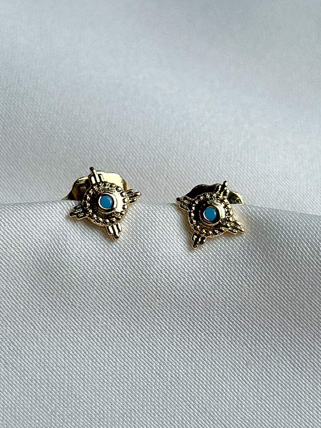 Earrings studs - star with turquoise stone