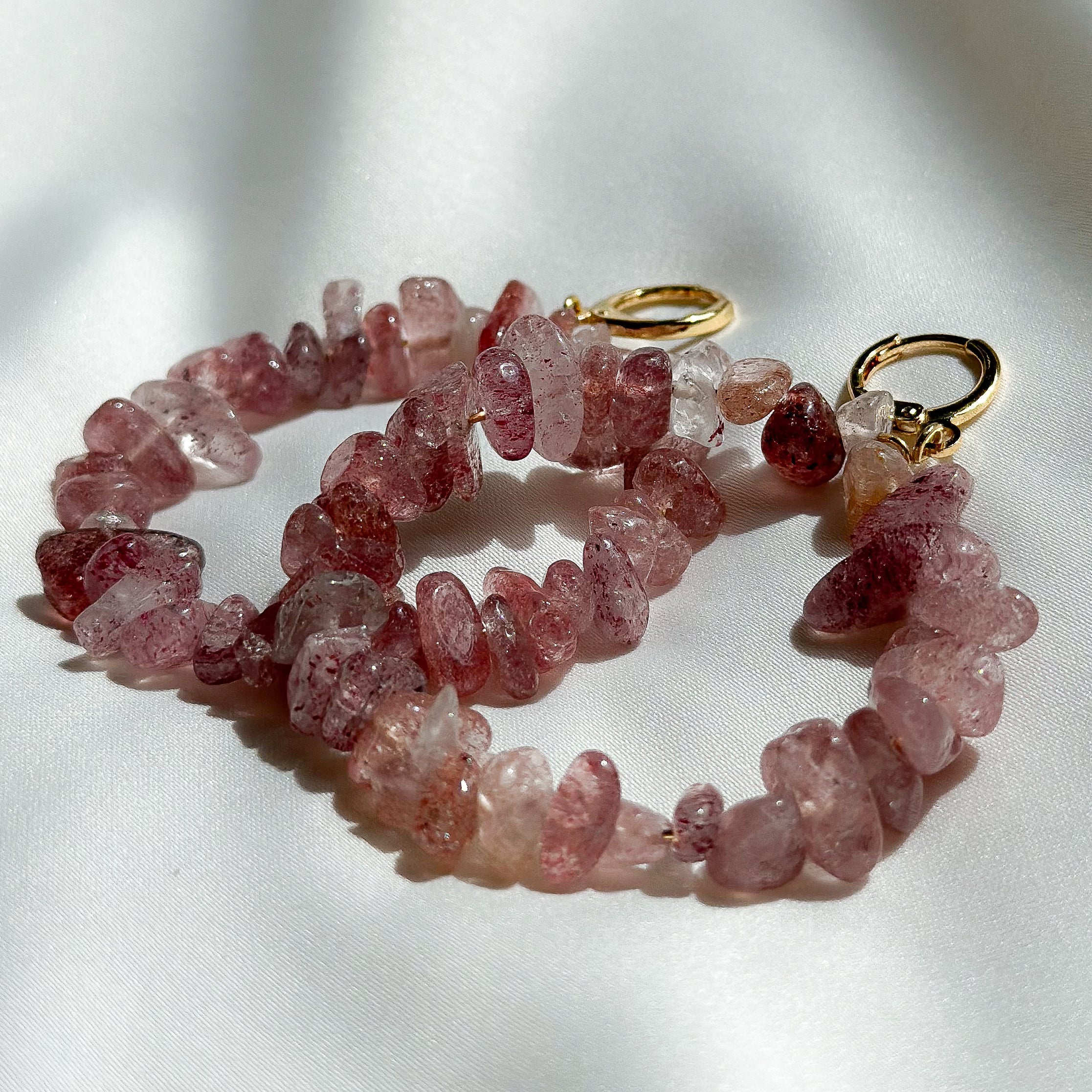 Oorbellen creool natuursteen - strawberry quartz