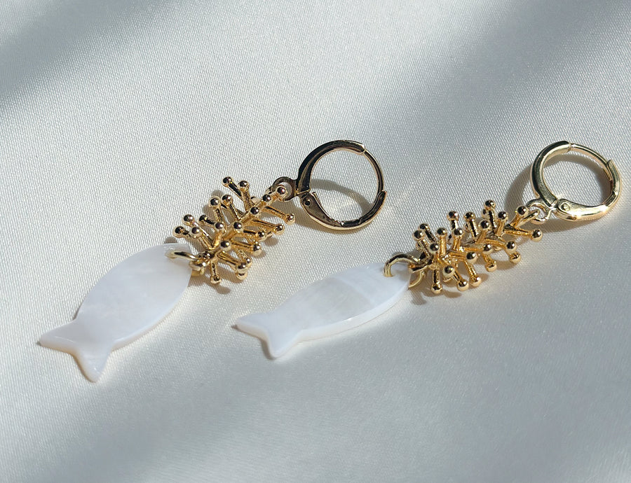 Earrings pendant - shell fish and golden coral