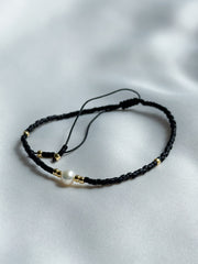 Natural stone bracelet with black pearl