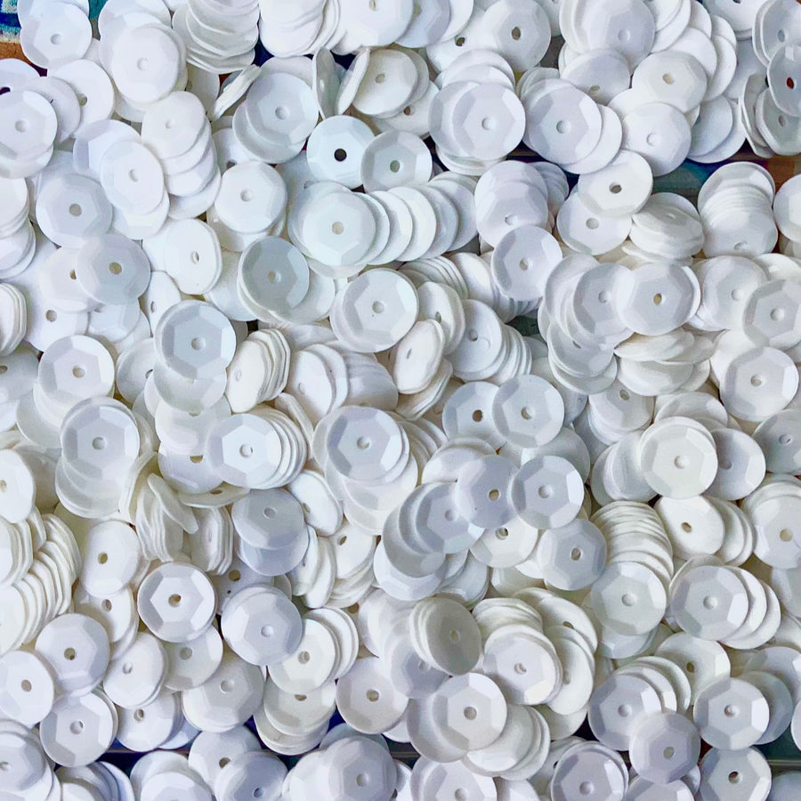 PAI 882 - White - facet 5 & 8 mm