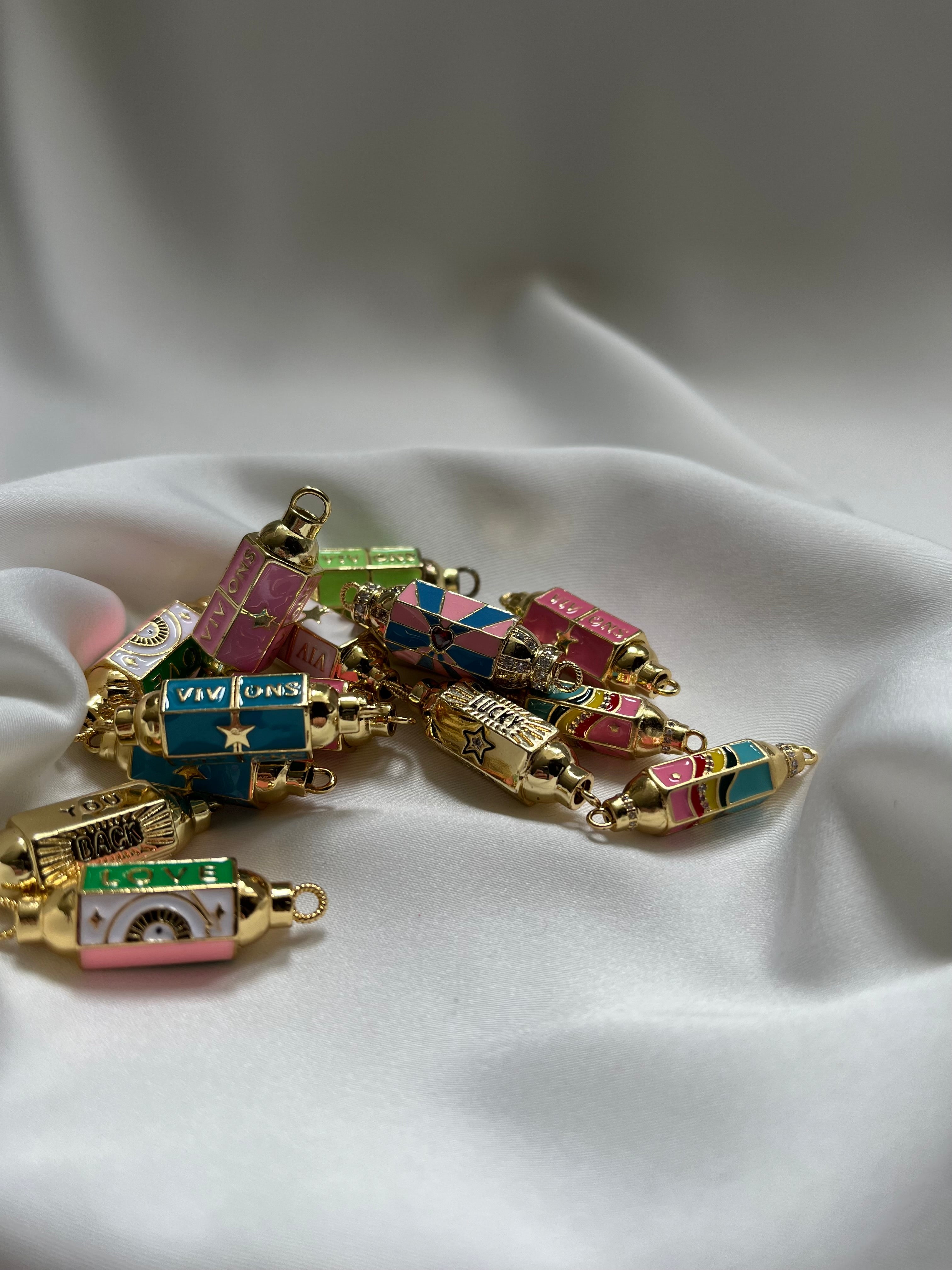 Charm Connector - rainbow