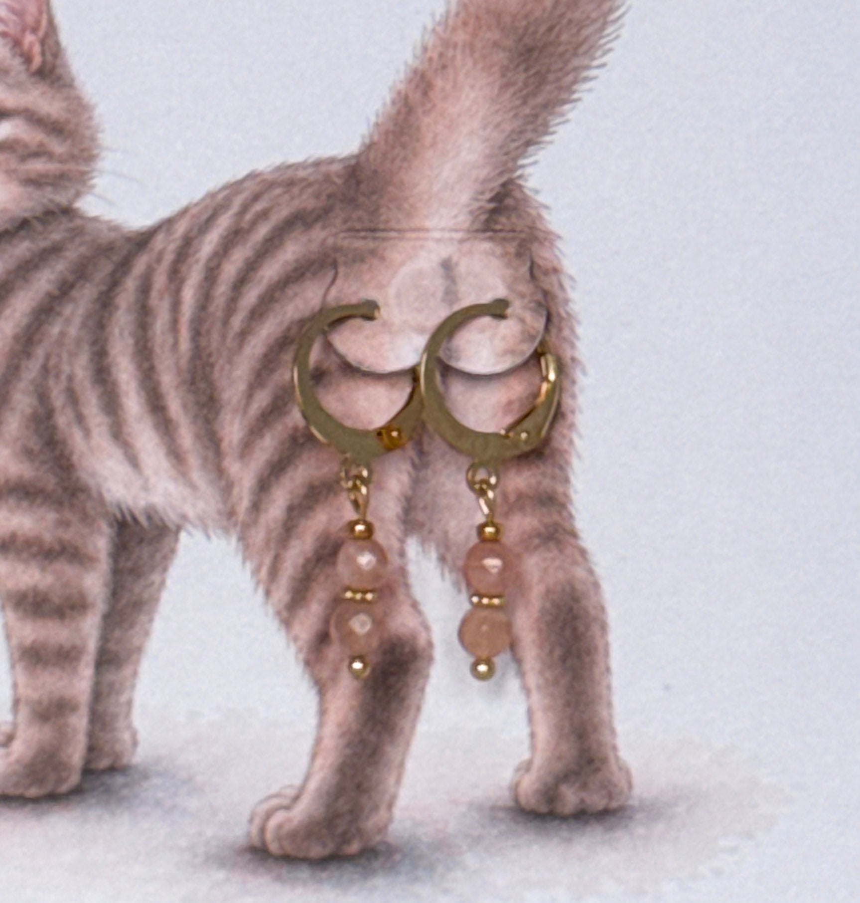 Poes - oorbel beige