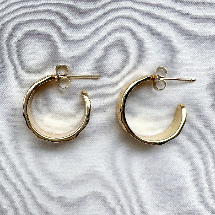 Hoop earrings - textured