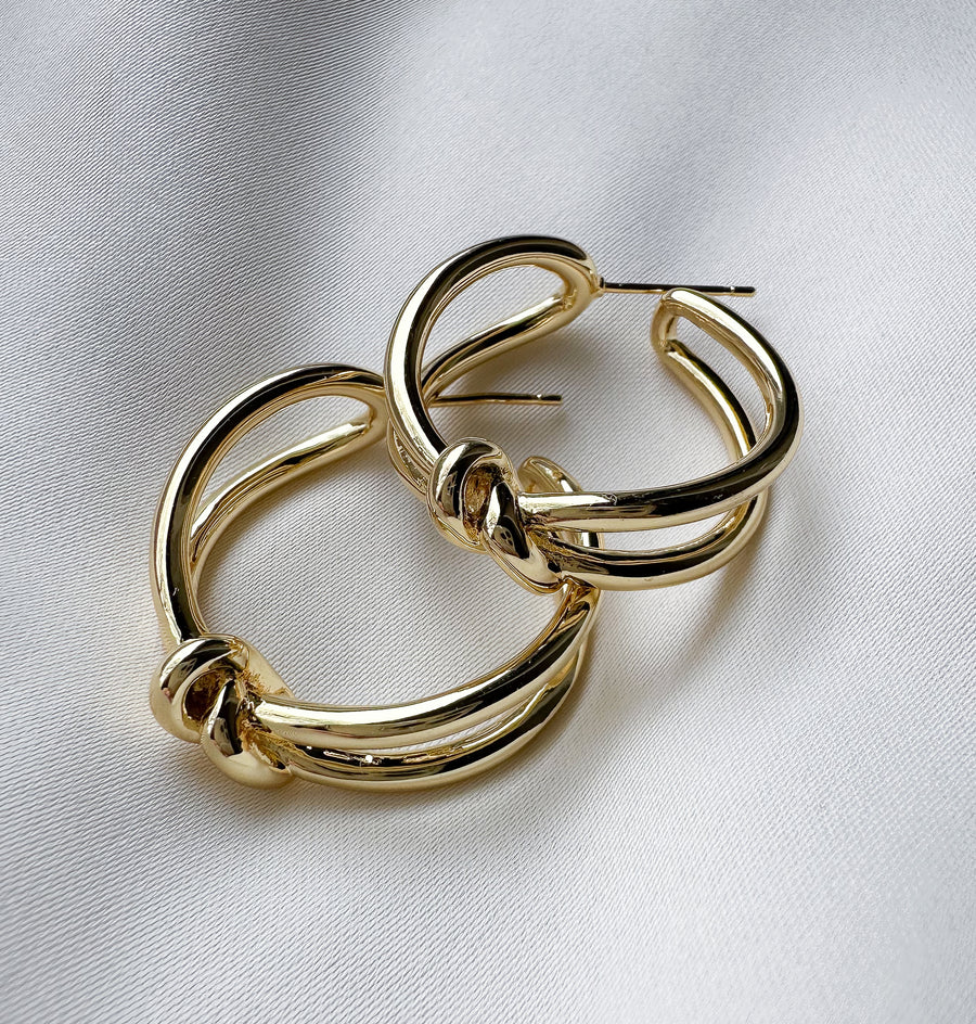 Hoop earrings - double knot