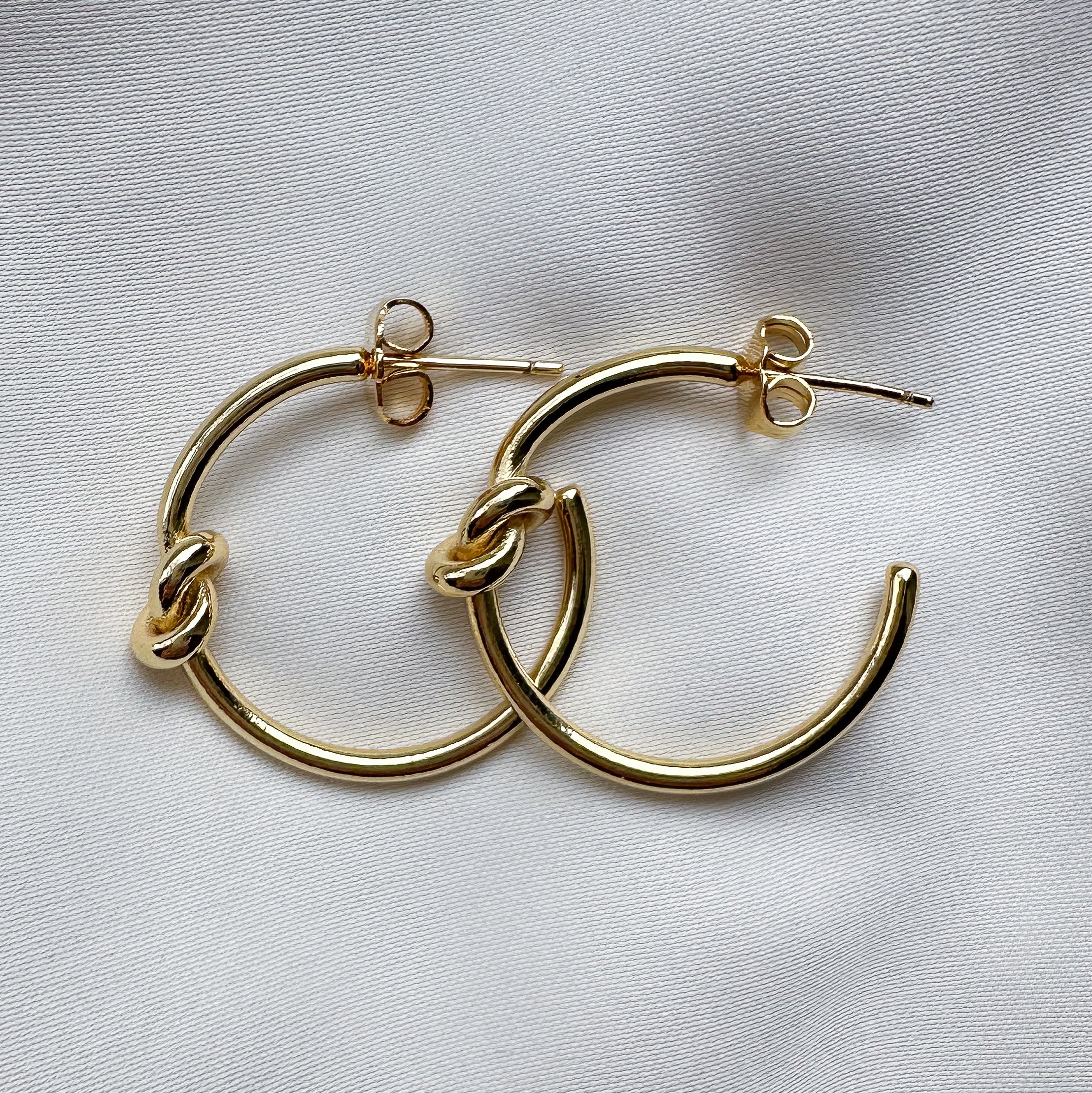 Earrings hoops - knot